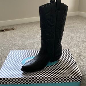 Tall, Western Boot